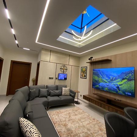 Firefly Retreat-Your Home Away From Home Rawalpindi Ngoại thất bức ảnh