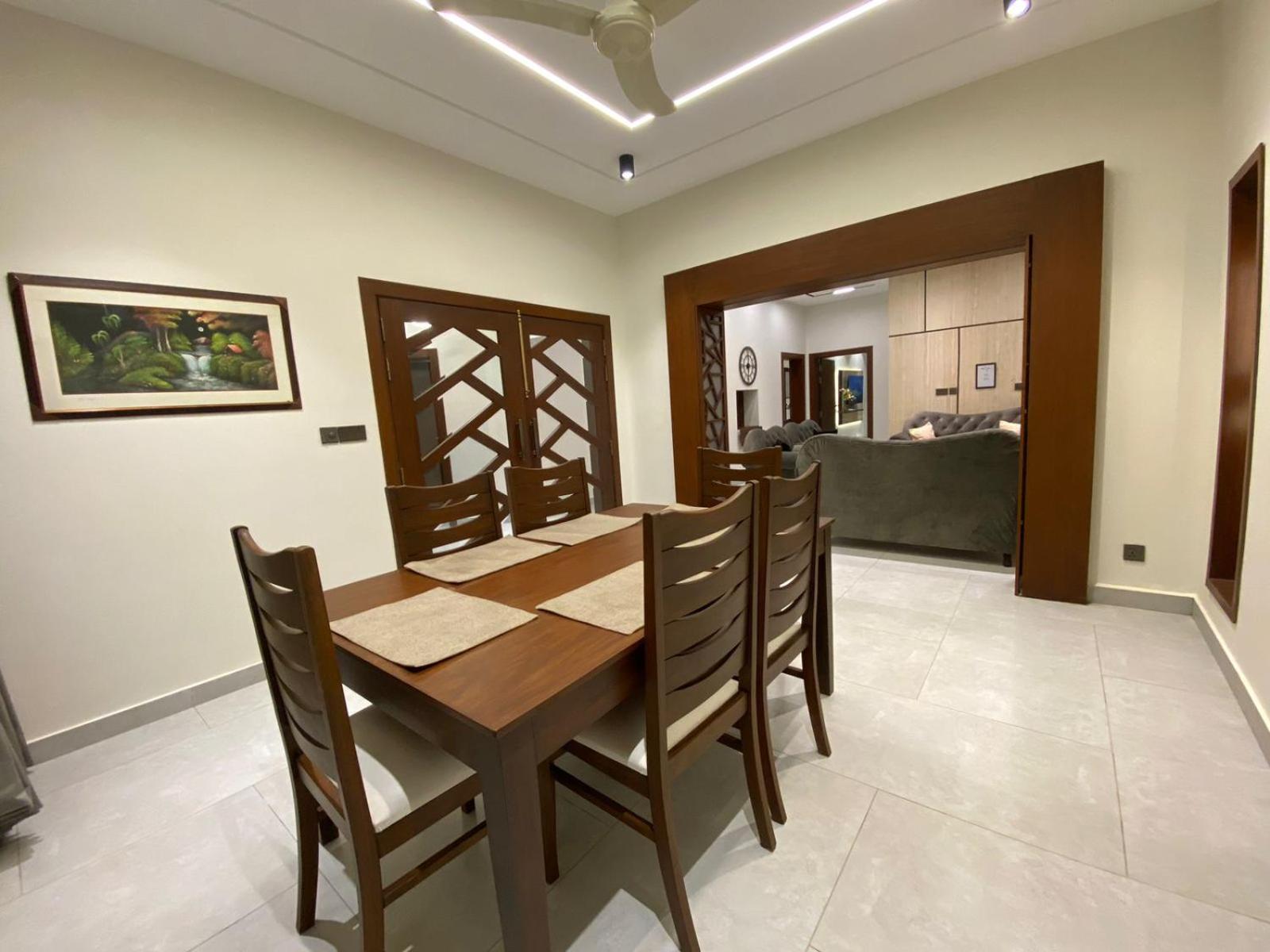 Firefly Retreat-Your Home Away From Home Rawalpindi Ngoại thất bức ảnh