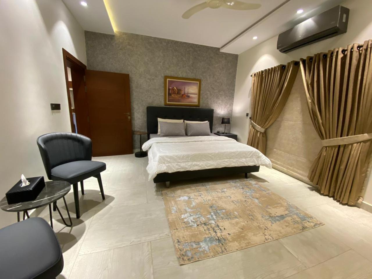 Firefly Retreat-Your Home Away From Home Rawalpindi Ngoại thất bức ảnh